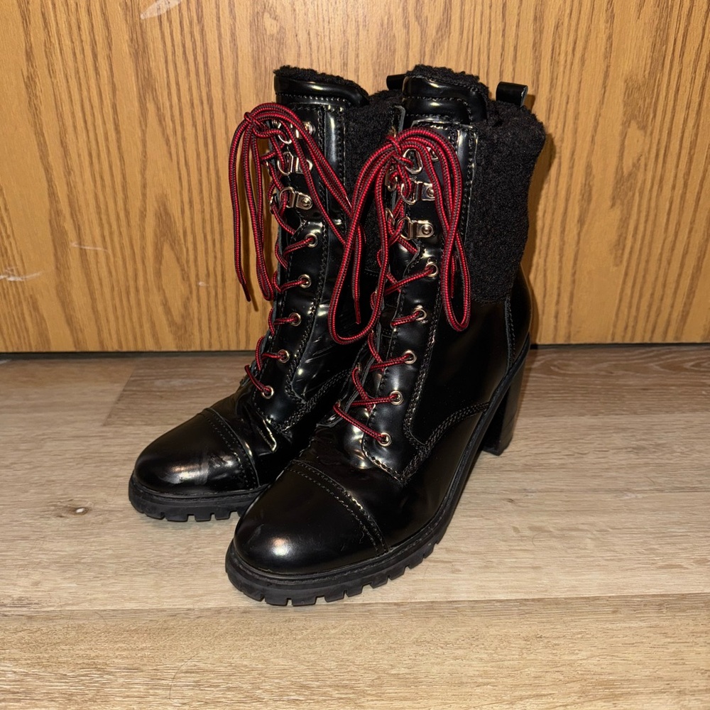 Nine West Phaedra Black Leather Heeled Boots.